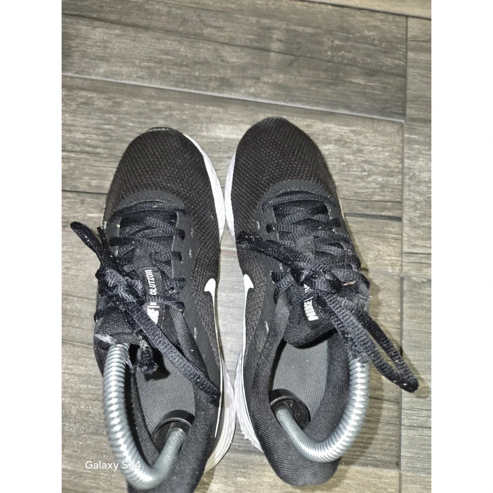 Nike Revolution 5 BQ6715-002 Black Women's Size 6 Running Shoes Sneakers - Picture 5 of 9
